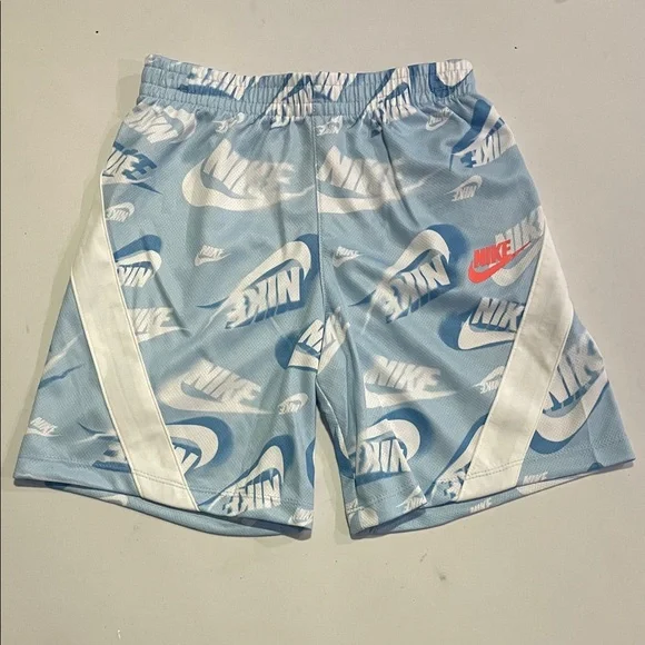 NEW! Nike 2-piece t-shirt and Nike logo shorts set. Size 7. BOYS. - Picture 2 of 9